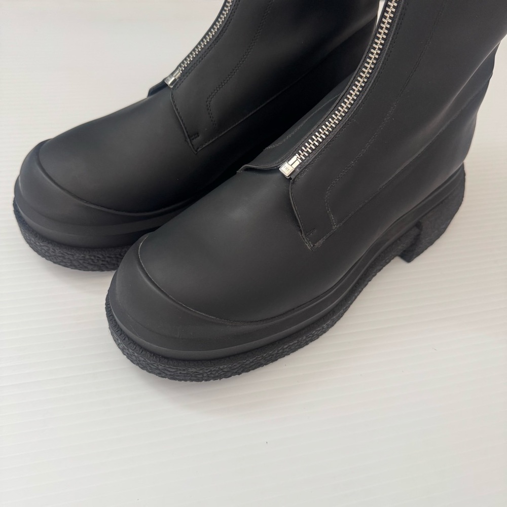 Stuart Weitzman Charli Zip Sport Leather Ankle Boots Black Size 8.5 - Picture 4 of 16